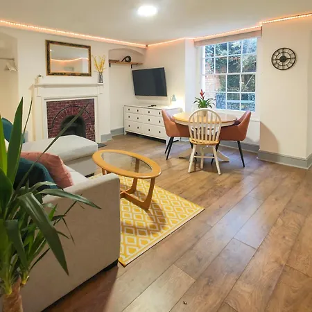Base78, Your Place In Bristoi, Close To Station, Harbourside & Апартаменты *