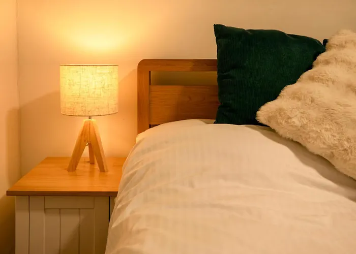 Apartment Base78, Your Place In Bristoi, Close To Station, Harbourside &