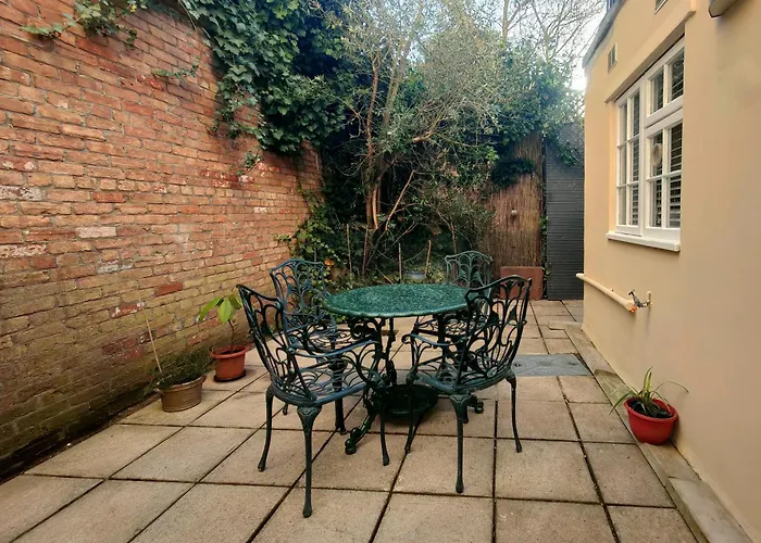 Apartment Base78, Your Place In Bristoi, Close To Station, Harbourside & *