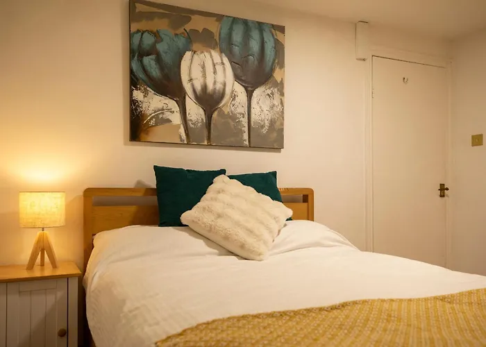 Base78, Your Place In Bristoi, Close To Station, Harbourside & Bristol